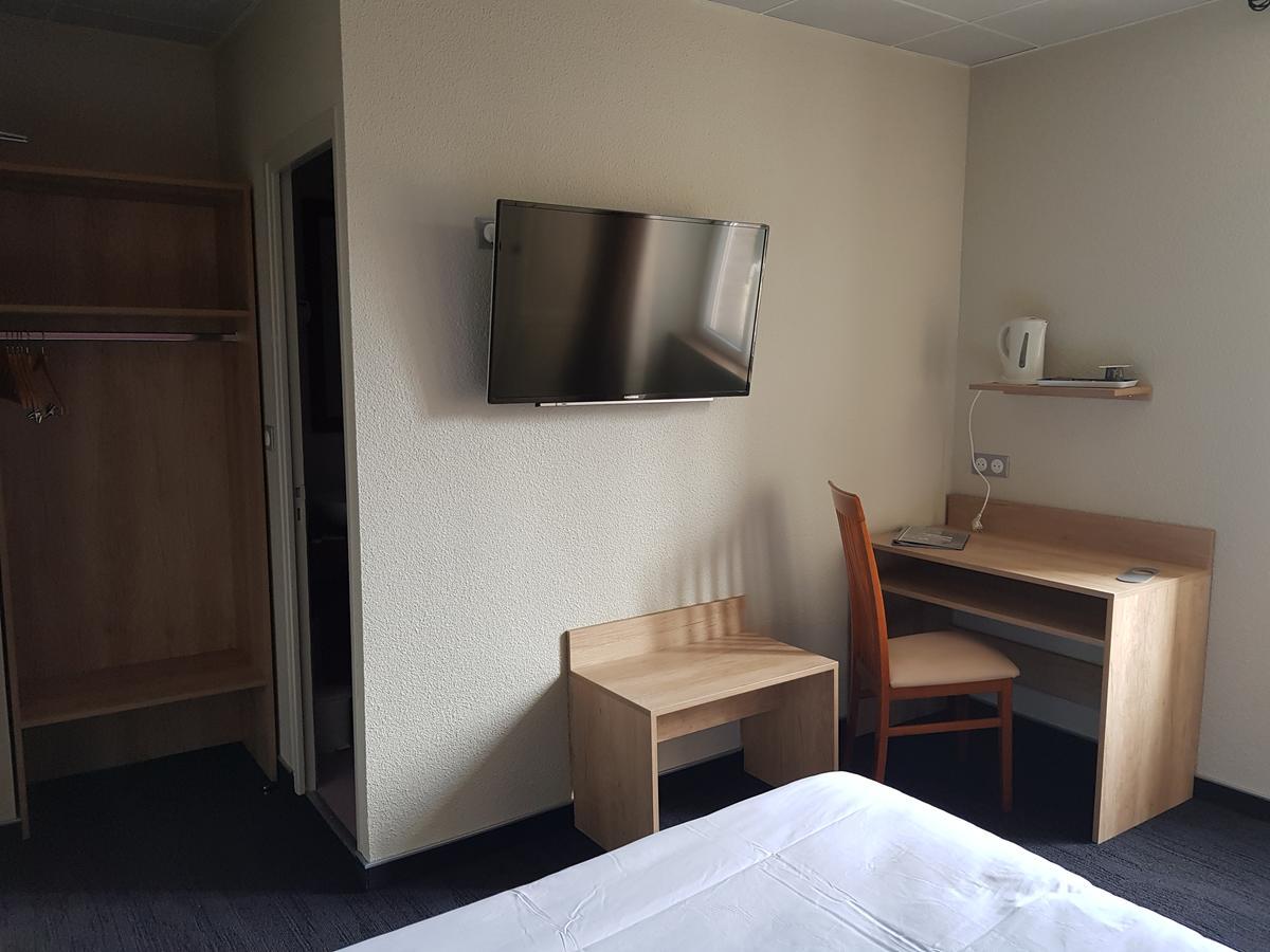 Hotel Jeanne D'Arc Saint-Chély-dʼApcher Εξωτερικό φωτογραφία