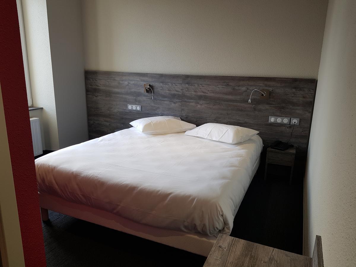 Hotel Jeanne D'Arc Saint-Chély-dʼApcher Εξωτερικό φωτογραφία